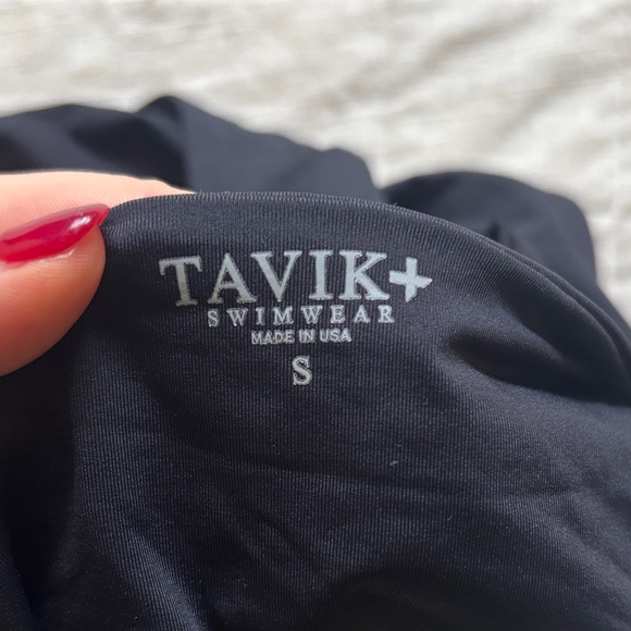 Chic Black Women's One-Piece Swimsuit - Picture 3 of 3